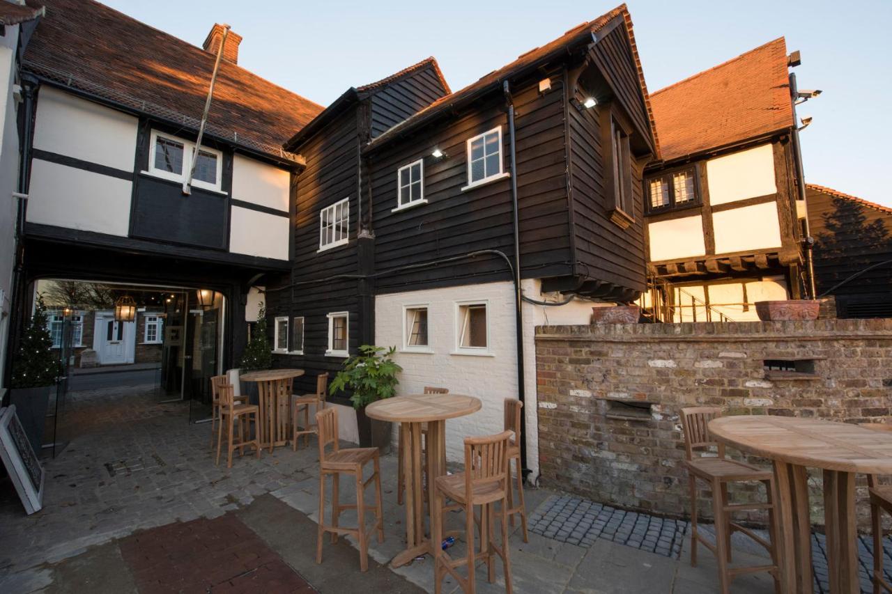 The Ostrich Inn Colnbrook London Heathrow Slough Exterior foto
